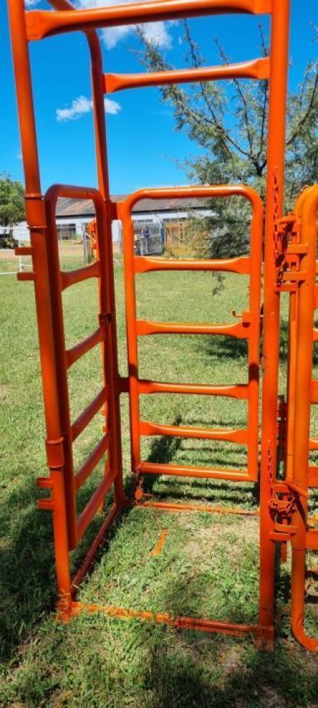 Bully Vet Gate